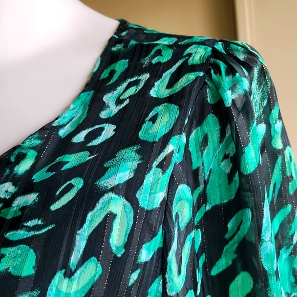 Retrology Green Black Plus Size Blouse NWT! Size 2X - Picture 8 of 10